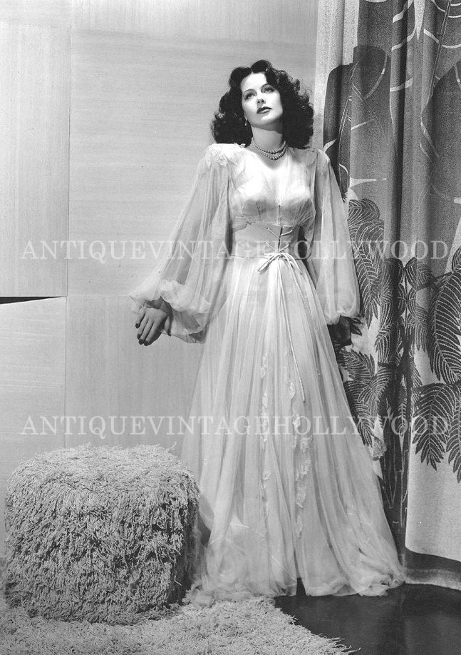 Hollywood actress and inventor Hedy Lamarr. A00092