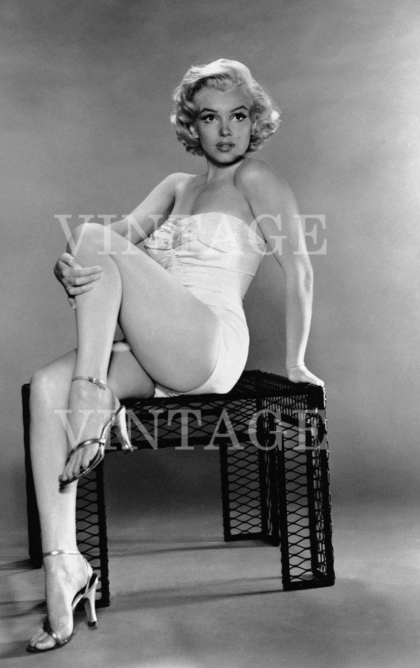 Vintage Pin Up Model Art photography Nude Woman 4" x 6" 00187