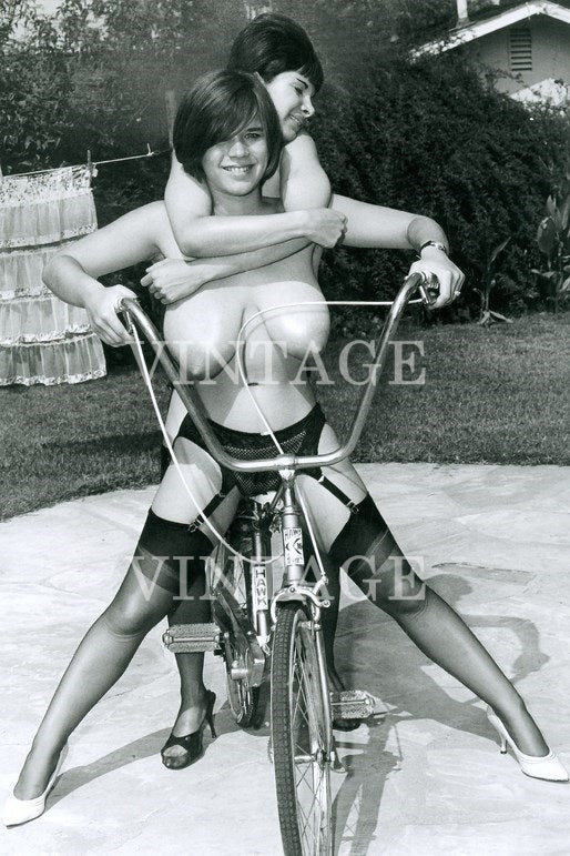 Vintage Pin Up Model Art photography Nude Woman 4" x 6" 00449