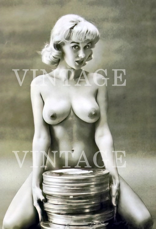 Vintage Pin Up Model Art photography Nude Woman 4" x 6"  00586