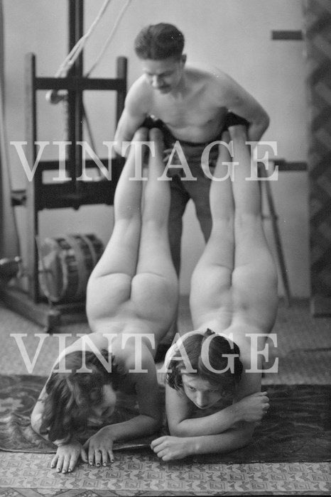 Vintage Pin Up Model Art photography Nude Woman 4" x 6"  00720