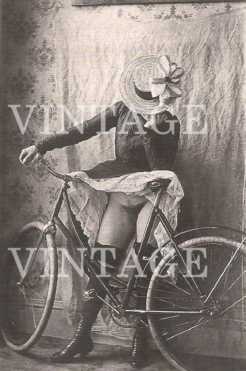 Vintage Pin Up Model Art photography Nude Woman 4" x 6"  00796